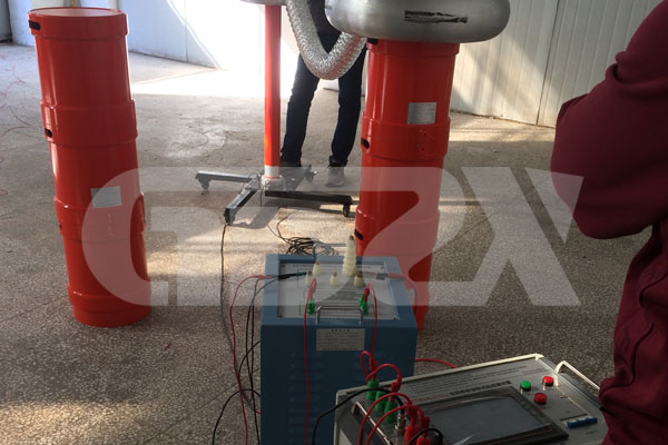 串联谐振试验操作.jpg 串联谐振试验操作.jpg