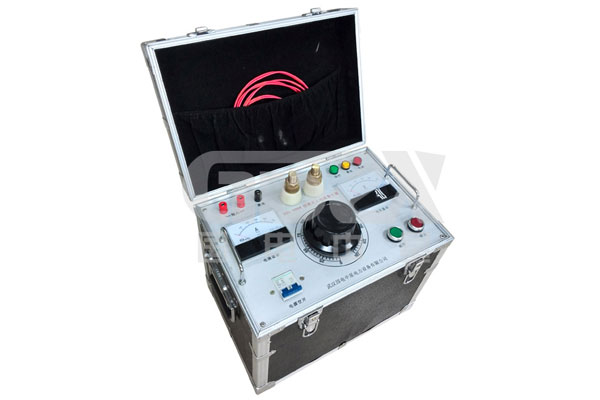 DDG系列大电流发生器.jpg DDG系列大电流发生器.jpg