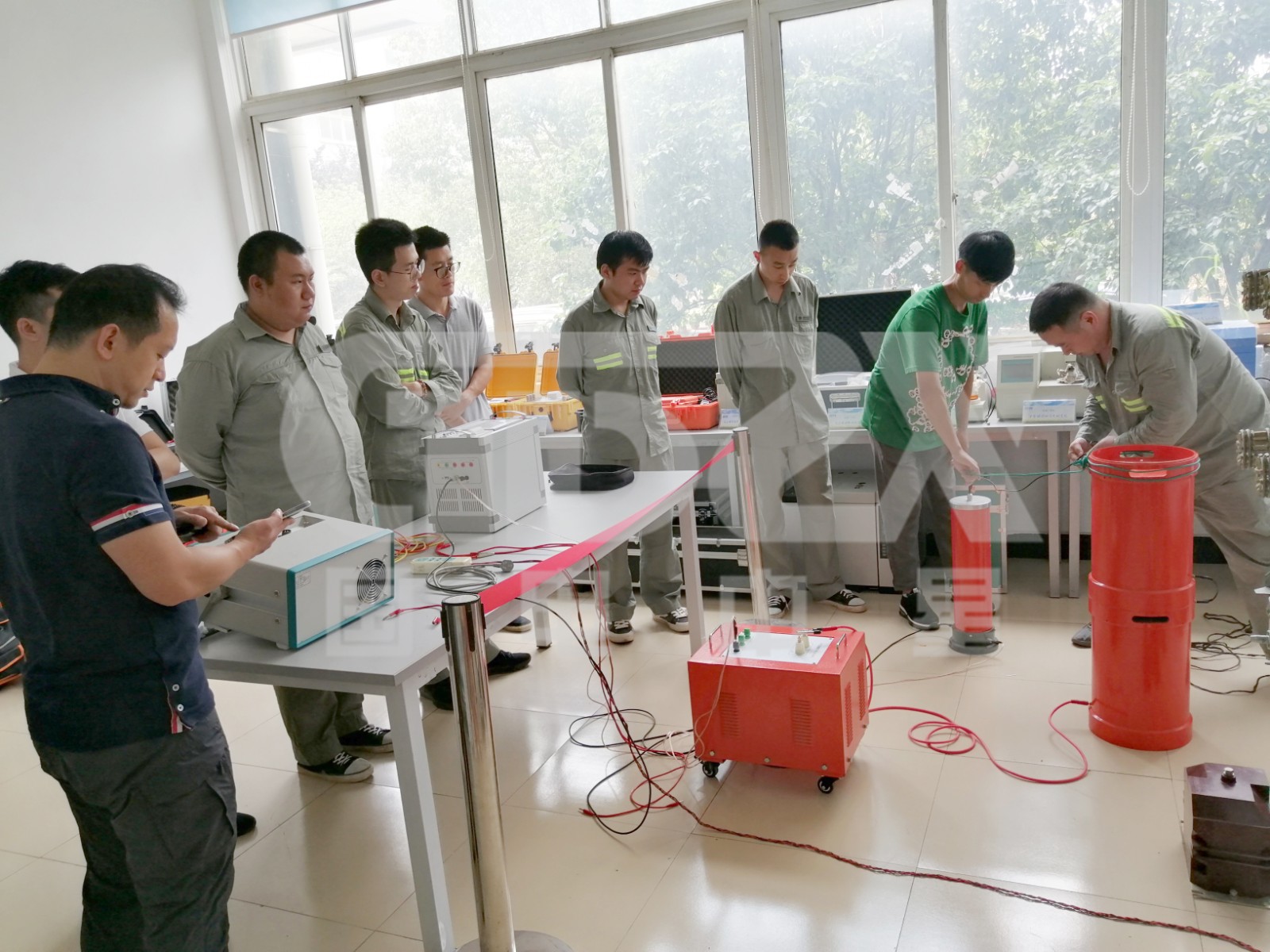 室内展厅试验.jpg 室内展厅试验.jpg