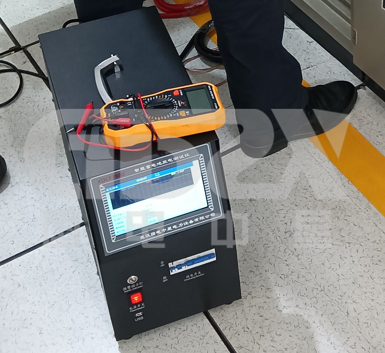 智能蓄电池放电测试仪.jpg 智能蓄电池放电测试仪.jpg