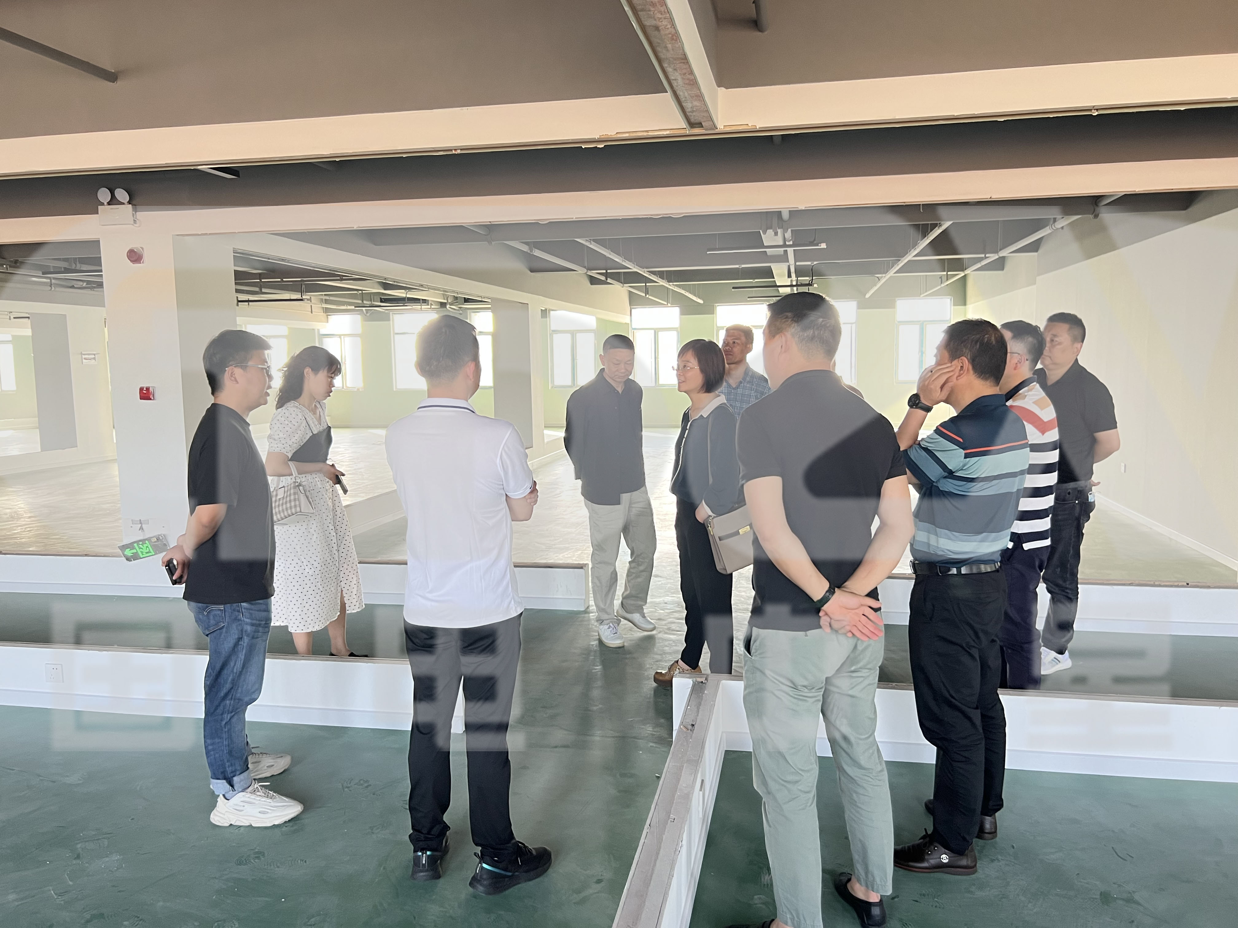 参过即将入驻的新办公大楼内景.jpg 参过即将入驻的新办公大楼内景.jpg